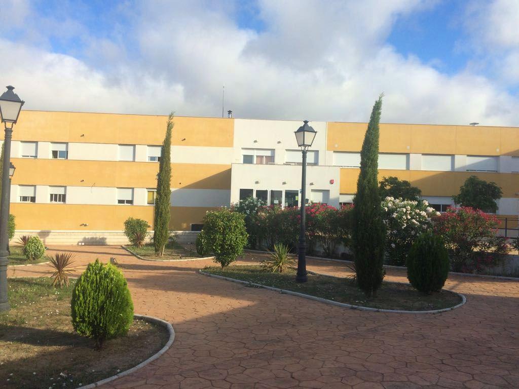 Una familia denuncia en Fiscalía que se negaron a salvar a su padre por su edad