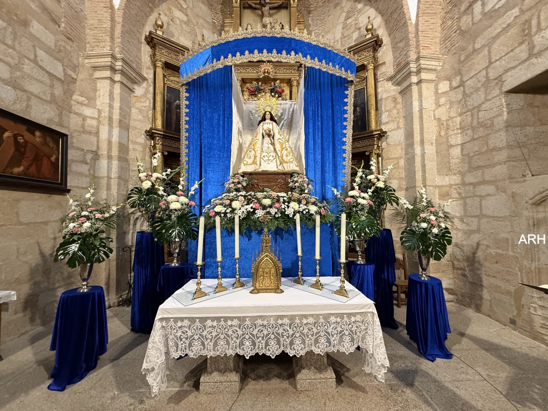 Una visita esperada 5 años, un pueblo fervoroso y un Altar solemne como hace 60 años no se consagraba .