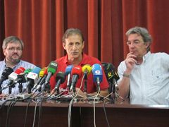 Por 28 votos a 19 IU dejará que gobierne el PP en Extremadura.