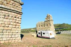 El puente de Alconétar, vertedero improvisado