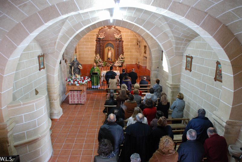 Publicado un libro sobre ermitas, capillas y oratorios de la provincia