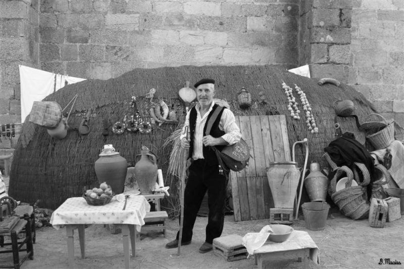 IX Muestra Etnográfica en Vivo y Ferias 2013