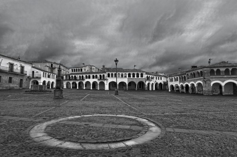 Las 20 plazas porticadas más lindas de España